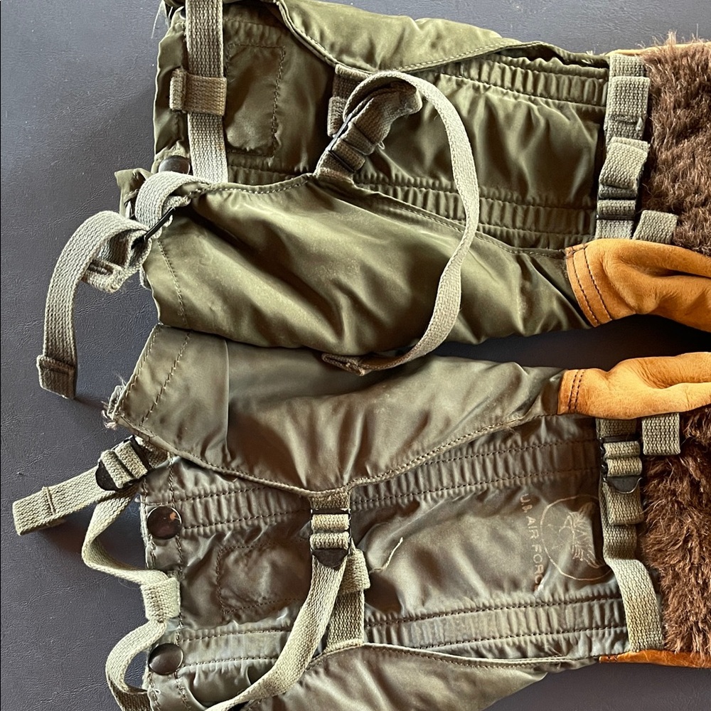 Vintage Leather and Fur Air Force Mittens - Picture 6 of 9